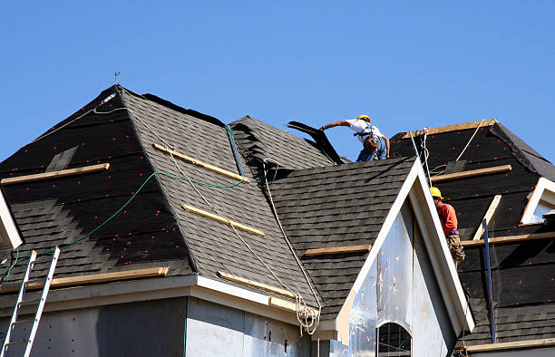 Roof Gutter Cleaning in Westhaven Moonstone, CA